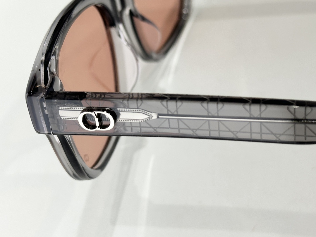 Dior BlackSuit S10I Transparent Grey Square Sunglasses