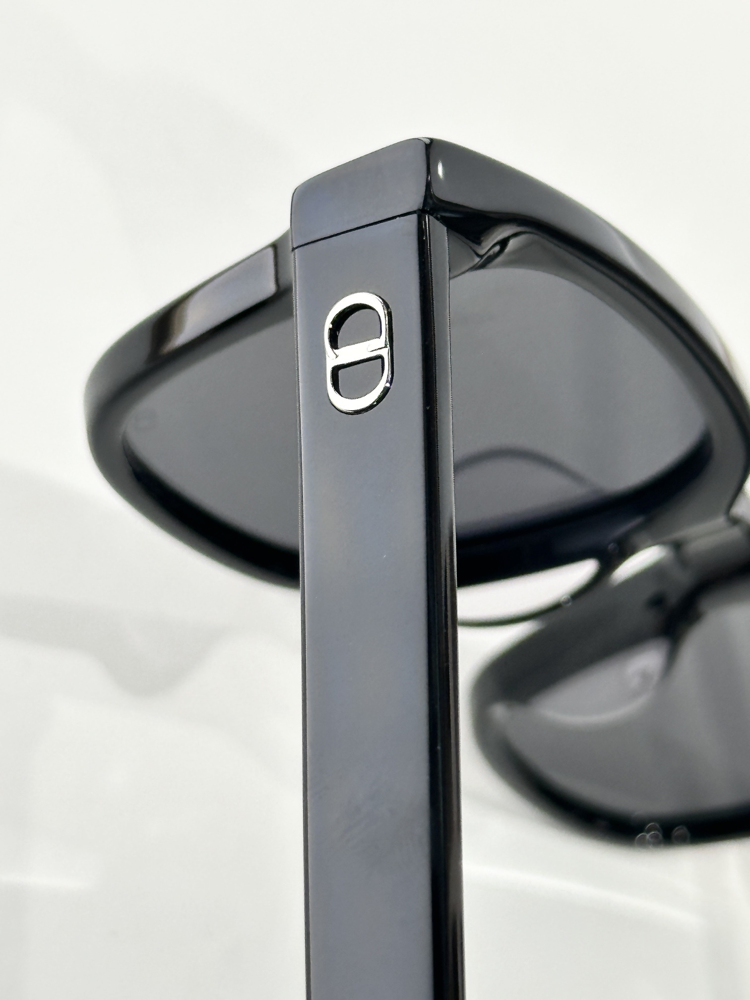 Dior CD Icon S4I Black Square Sunglasses – Luxury Men’s Eyewear