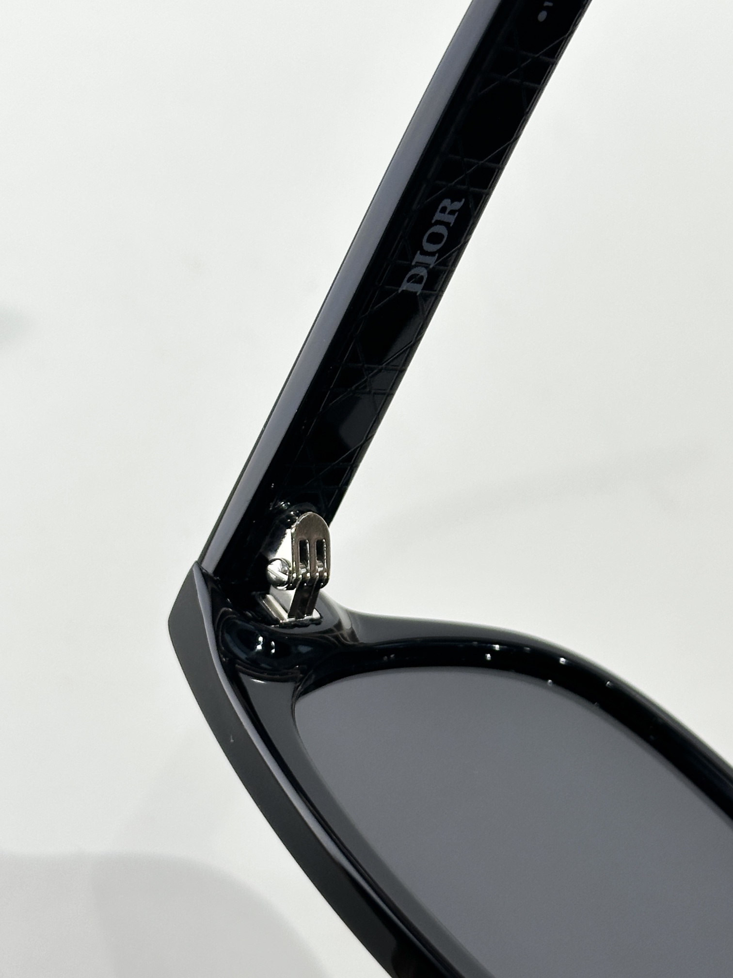 Dior CD Icon S4I Black Square Sunglasses – Luxury Men’s Eyewear