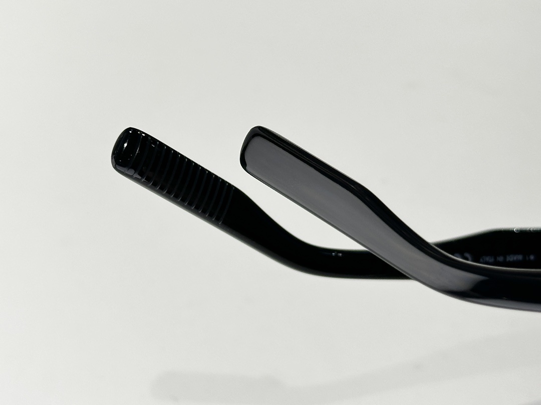 Dior CD Icon S4I Black Square Sunglasses – Luxury Men’s Eyewear