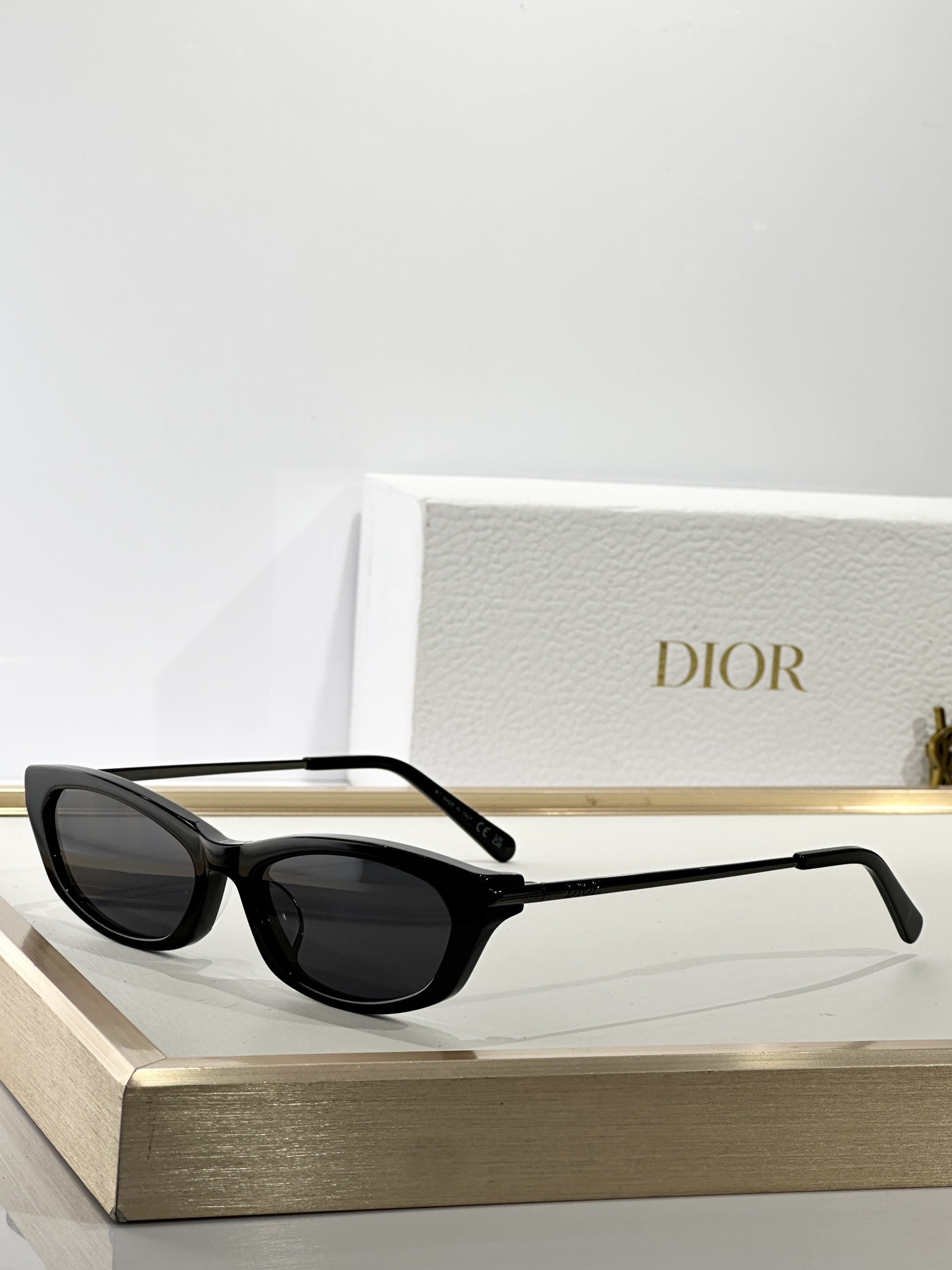 Dior Black Acetate Oval Sunglasses – Sleek Designer Shades