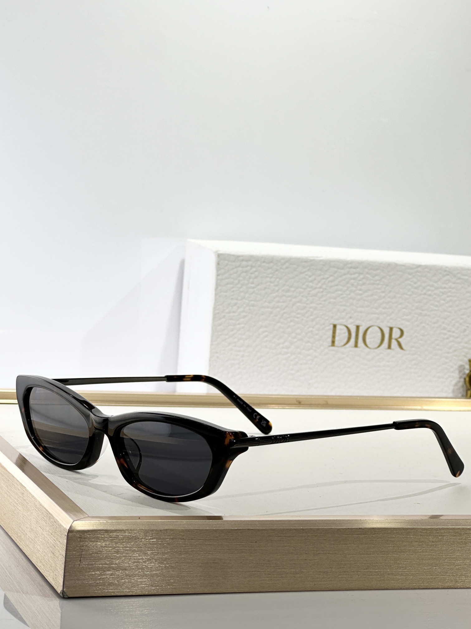 Dior Signature Slim Cat-Eye Sunglasses – Luxury Eyewear