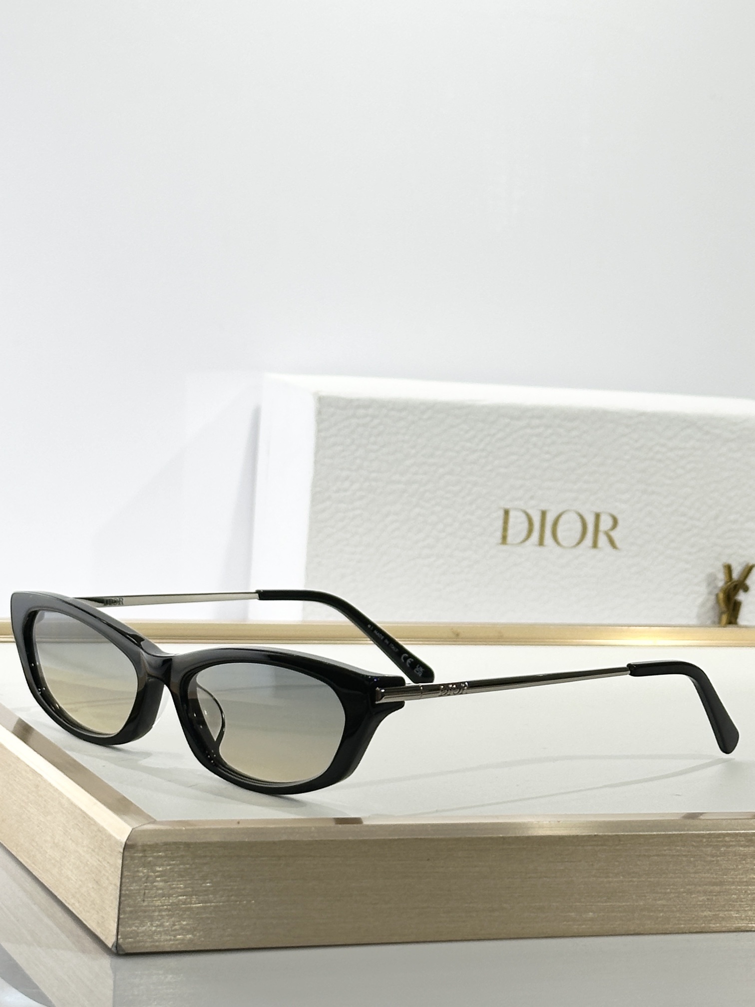 Dior Signature Slim Cat-Eye Sunglasses – Luxury Eyewear