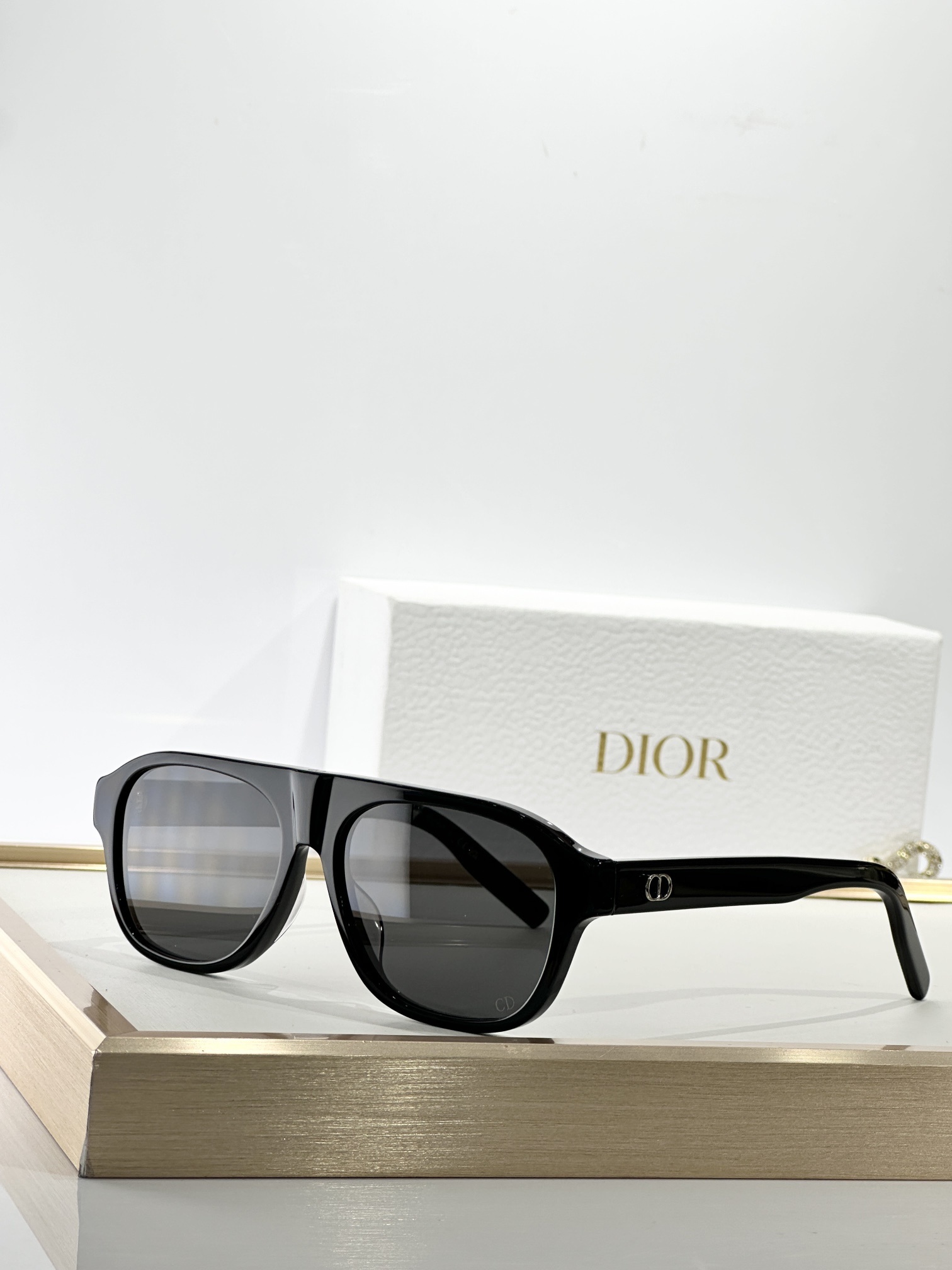 Dior Luxury Oversized Sunglasses – Premium Designer Eyewear