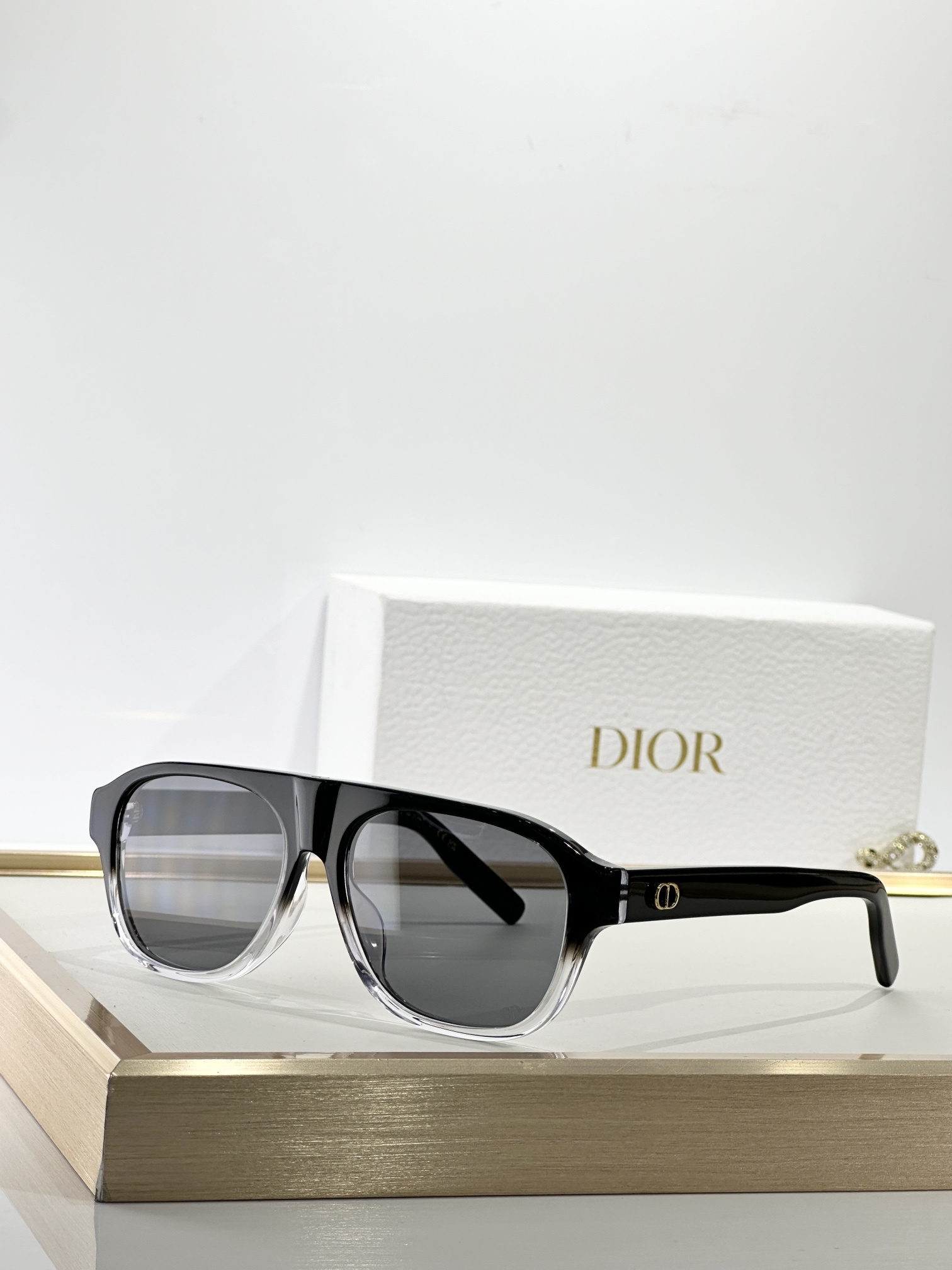 Dior Luxury Oversized Sunglasses – Premium Designer Eyewear