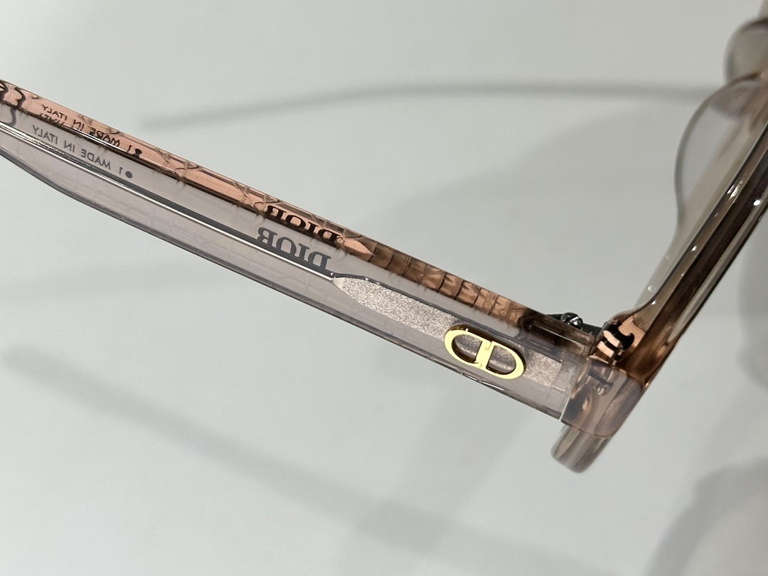 Dior CD Icon A1I Transparent Beige Pilot Sunglasses