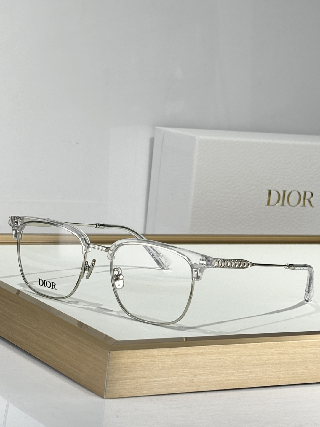 Dior Luxury Half-Rim Eyeglasses – Elegant Designer Frames