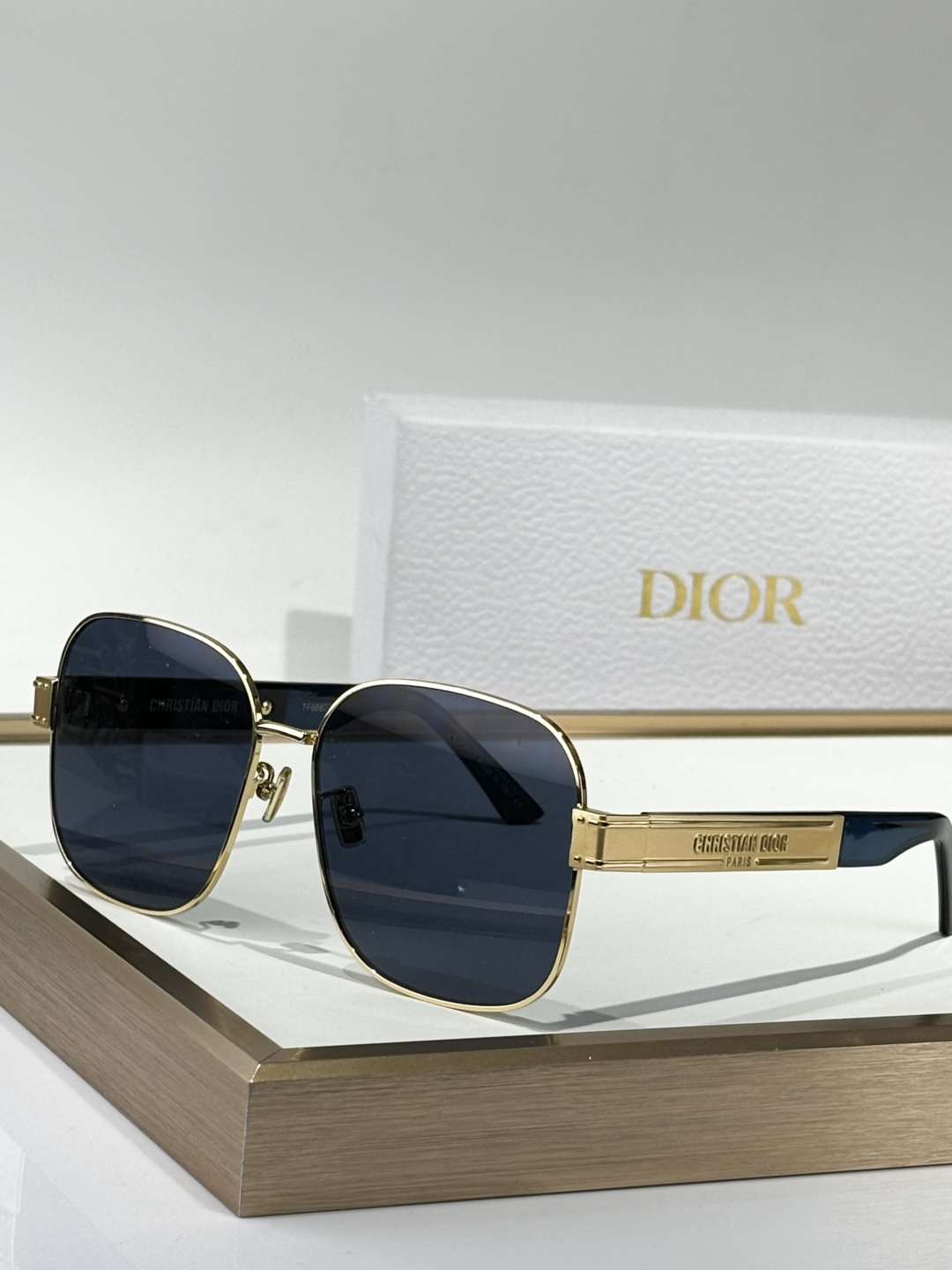 Christian Dior Signature Square Gold Sunglasses – Luxury Eyewear