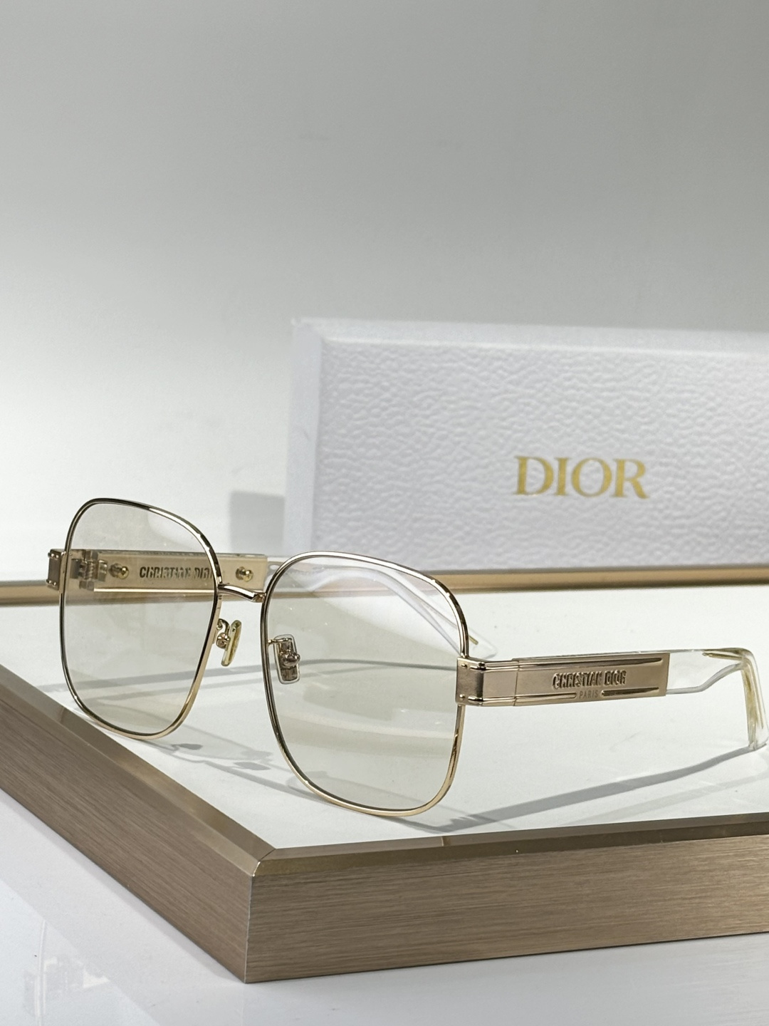 Christian Dior Signature Square Gold Sunglasses – Luxury Eyewear