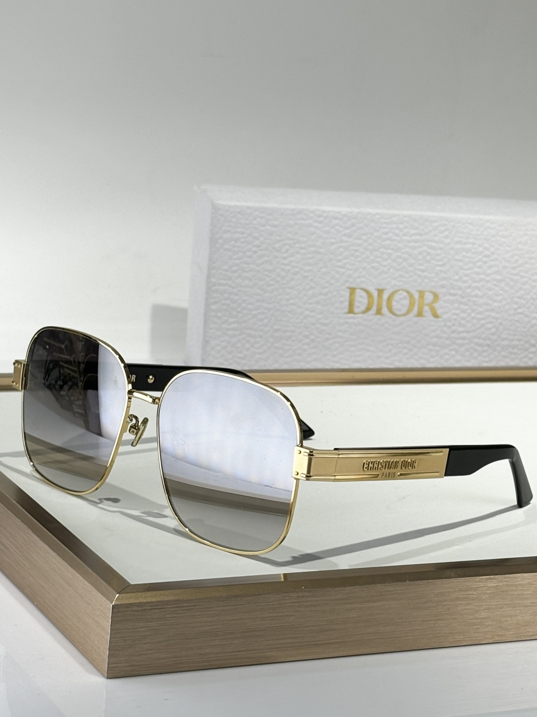 Christian Dior Signature Square Gold Sunglasses – Luxury Eyewear