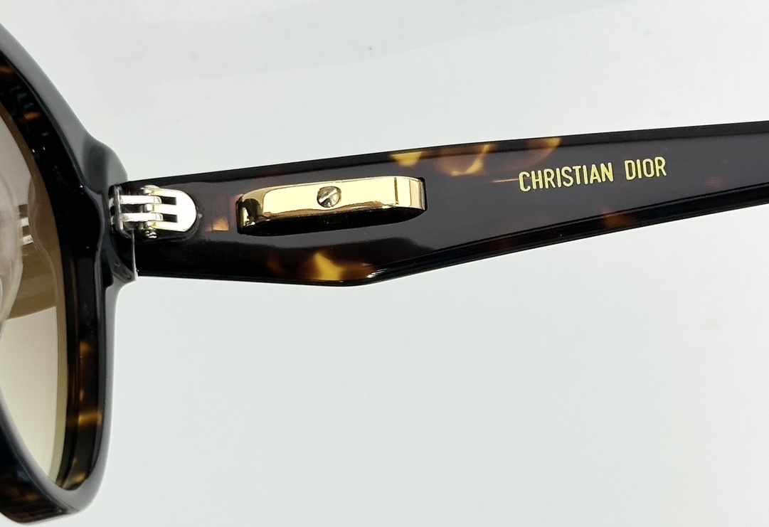 Christian Dior Tortoiseshell Cat-Eye Sunglasses for Women