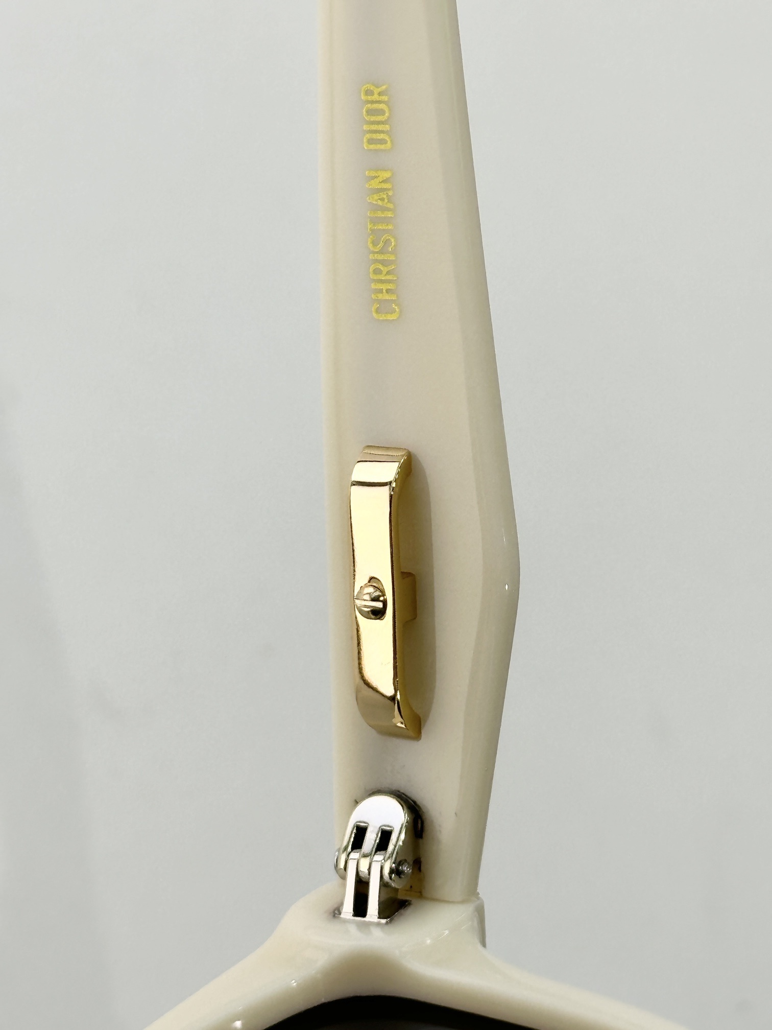 Dior Signature Ivory Cat-Eye Sunglasses – Luxury Eyewear