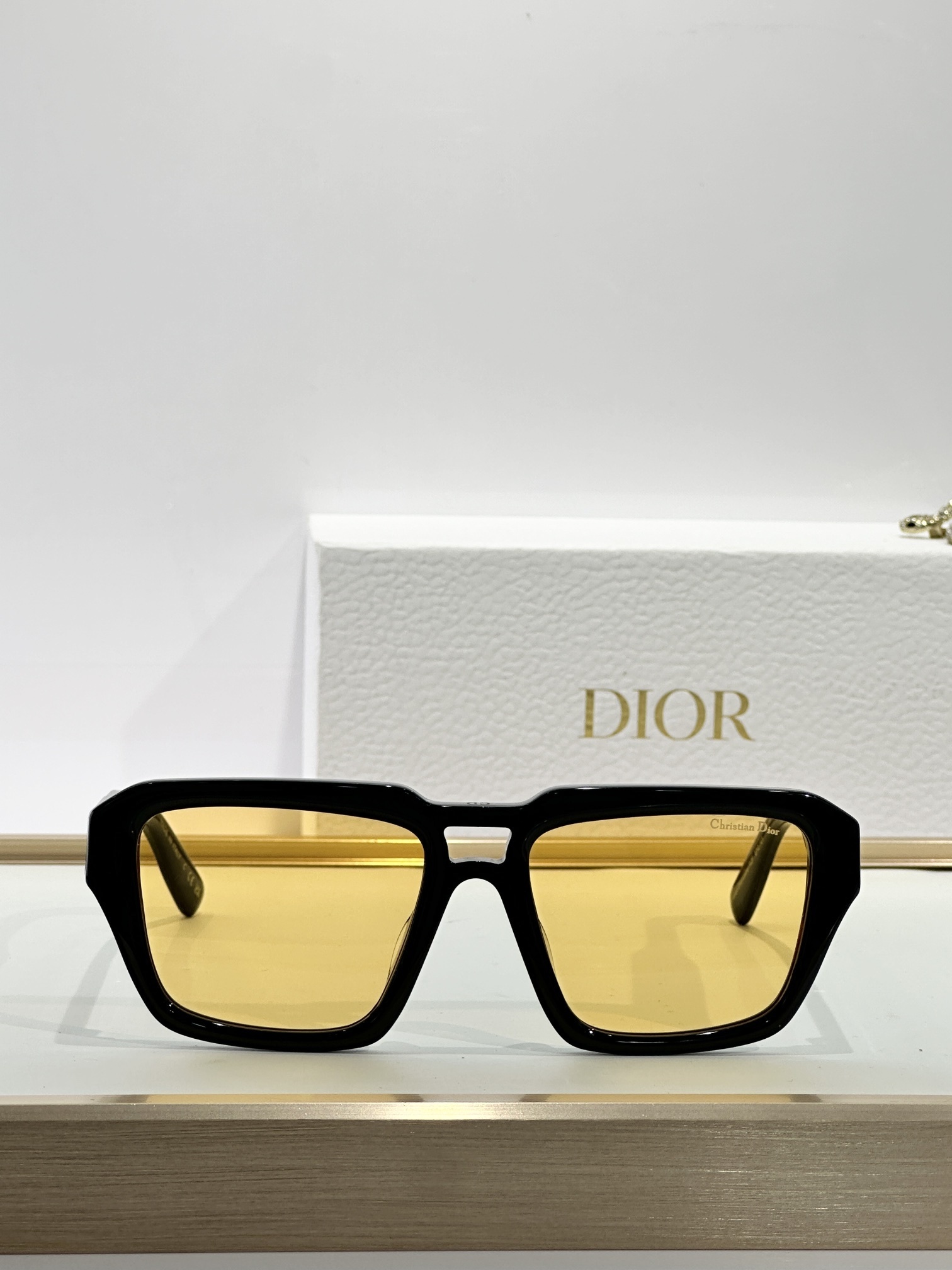 Luxury Oversized Square Sunglasses for Women – Bold Black Frame