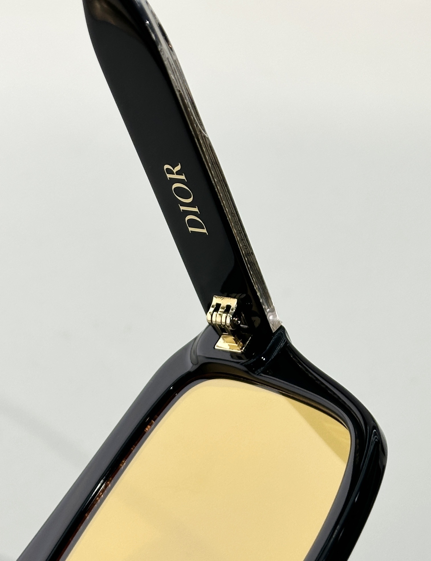 Luxury Oversized Square Sunglasses for Women – Bold Black Frame