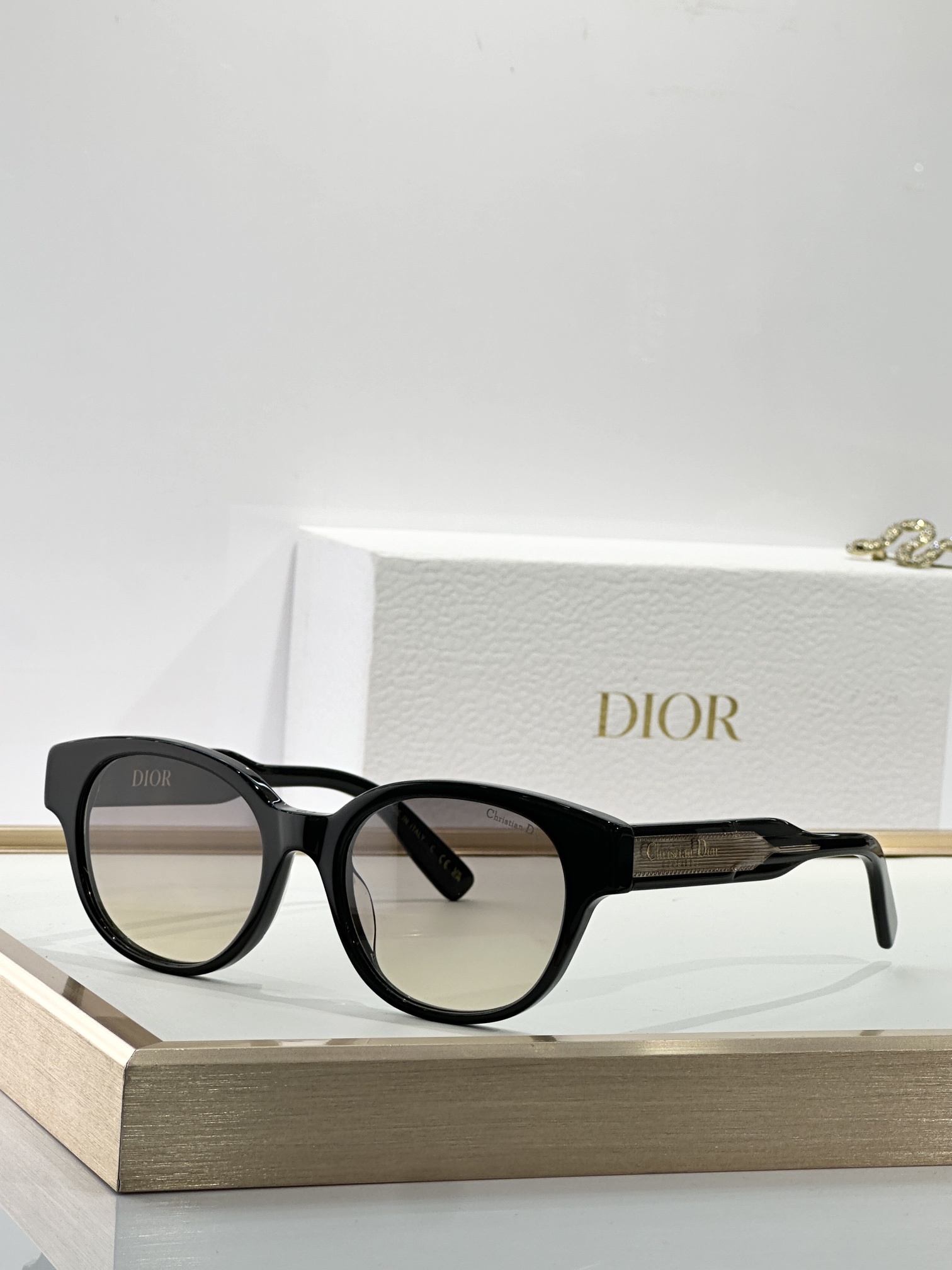 Dior Signature Round Sunglasses – Luxury Designer Eyewear