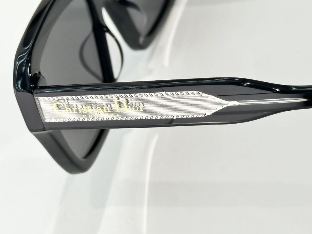 Dior Black Square Sunglasses – Premium Men’s Designer Eyewear