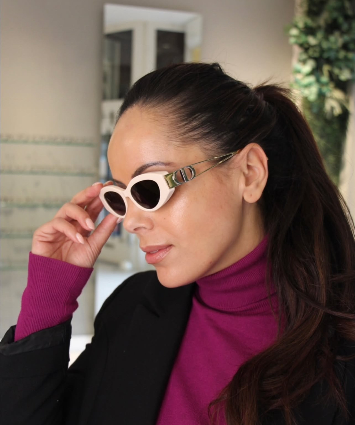 Dior Luxury Cat-Eye Sunglasses with Iconic CD Logo Temples