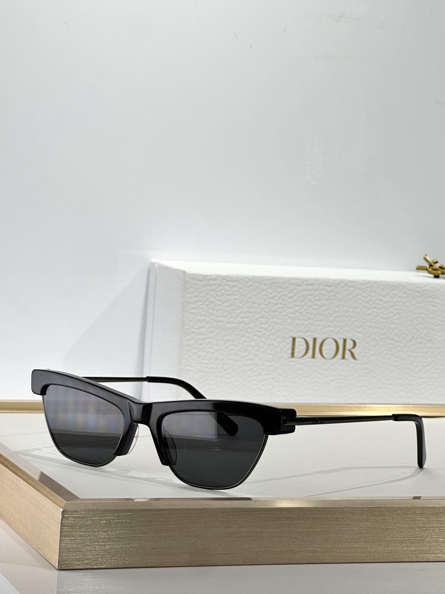 Dior D-Moon B1I Black Butterfly Sunglasses – Luxury Eyewear