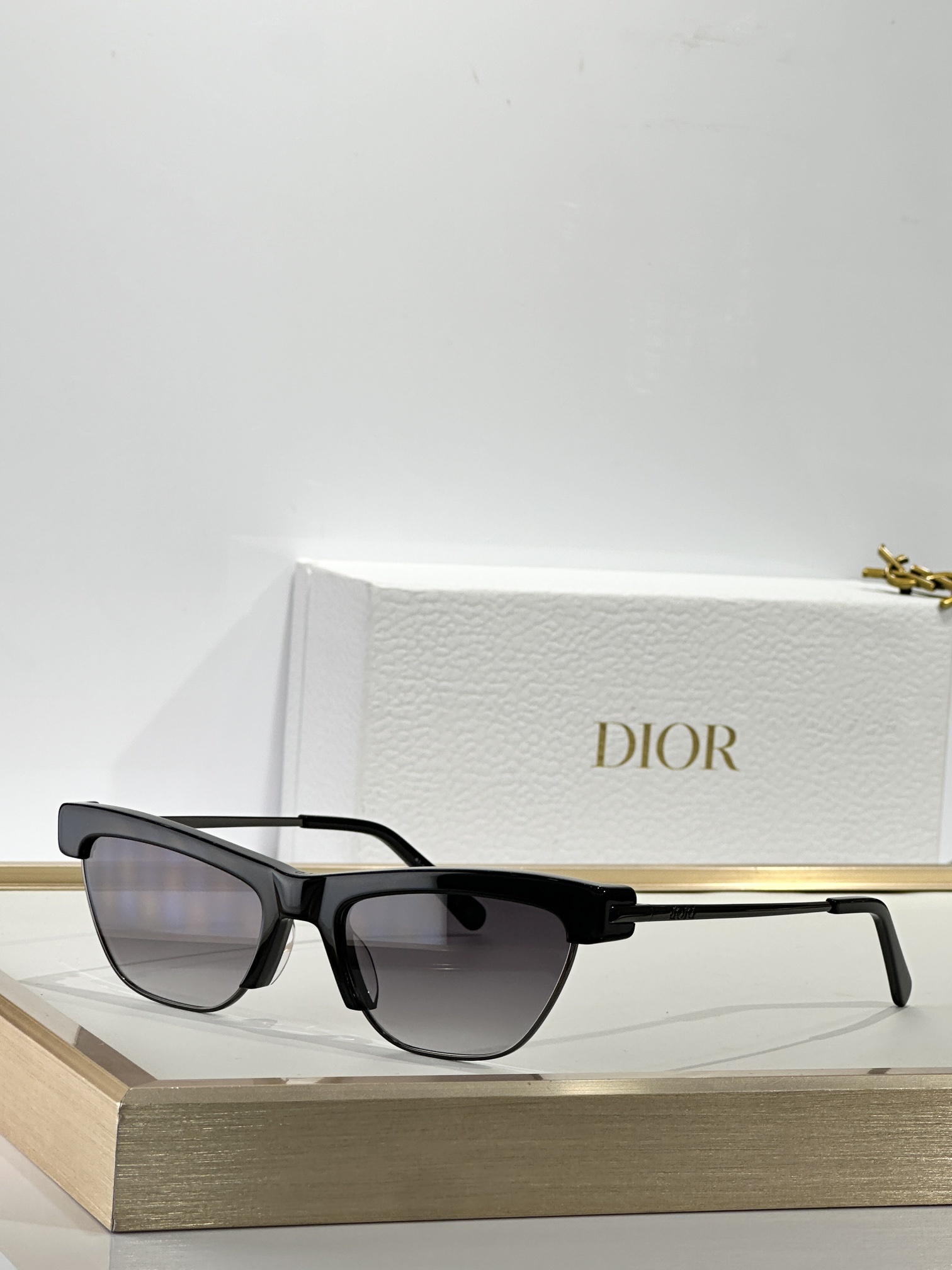 Dior Signature Cat-Eye Sunglasses – Luxury Designer Eyewear