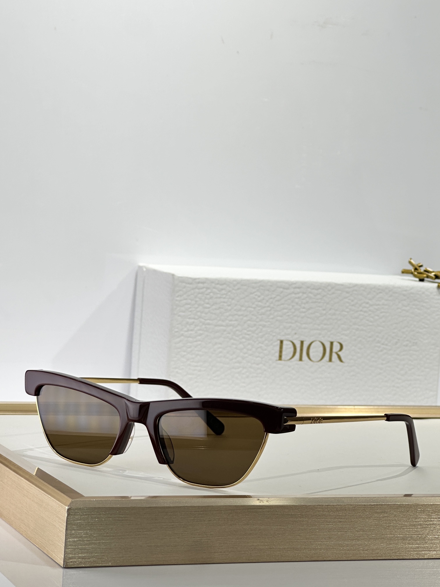Dior Signature Cat-Eye Sunglasses – Luxury Designer Eyewear