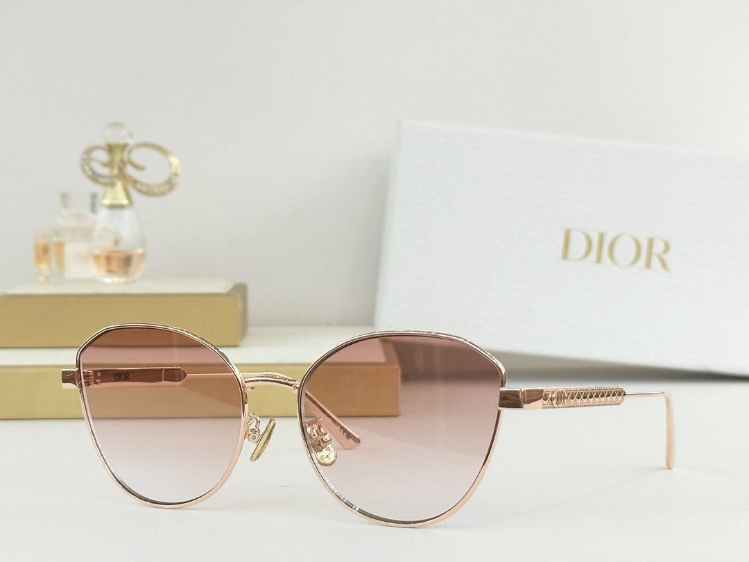Dior Rose Gold Sunglasses – Dior Rose Gold Gradient Lens Sunglasses