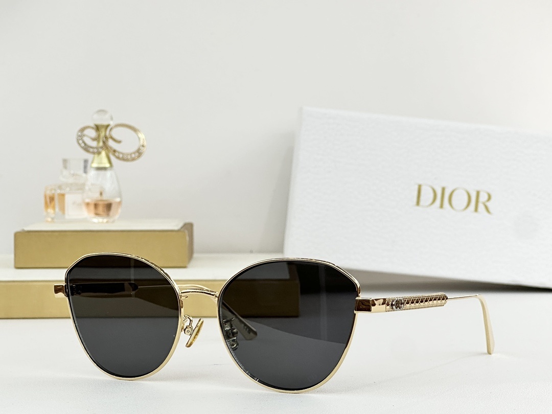Dior Luxury Butterfly Metal Sunglasses for Women – Elegant Gradient