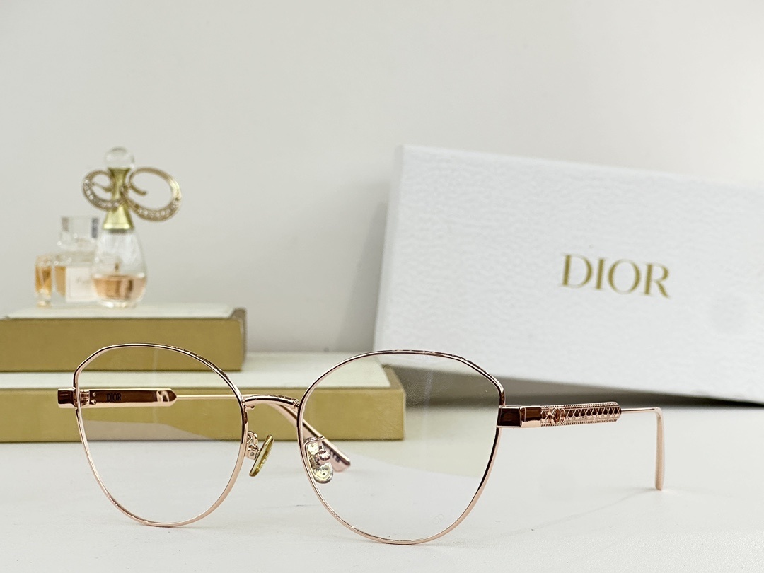 Dior Luxury Butterfly Metal Sunglasses for Women – Elegant Gradient
