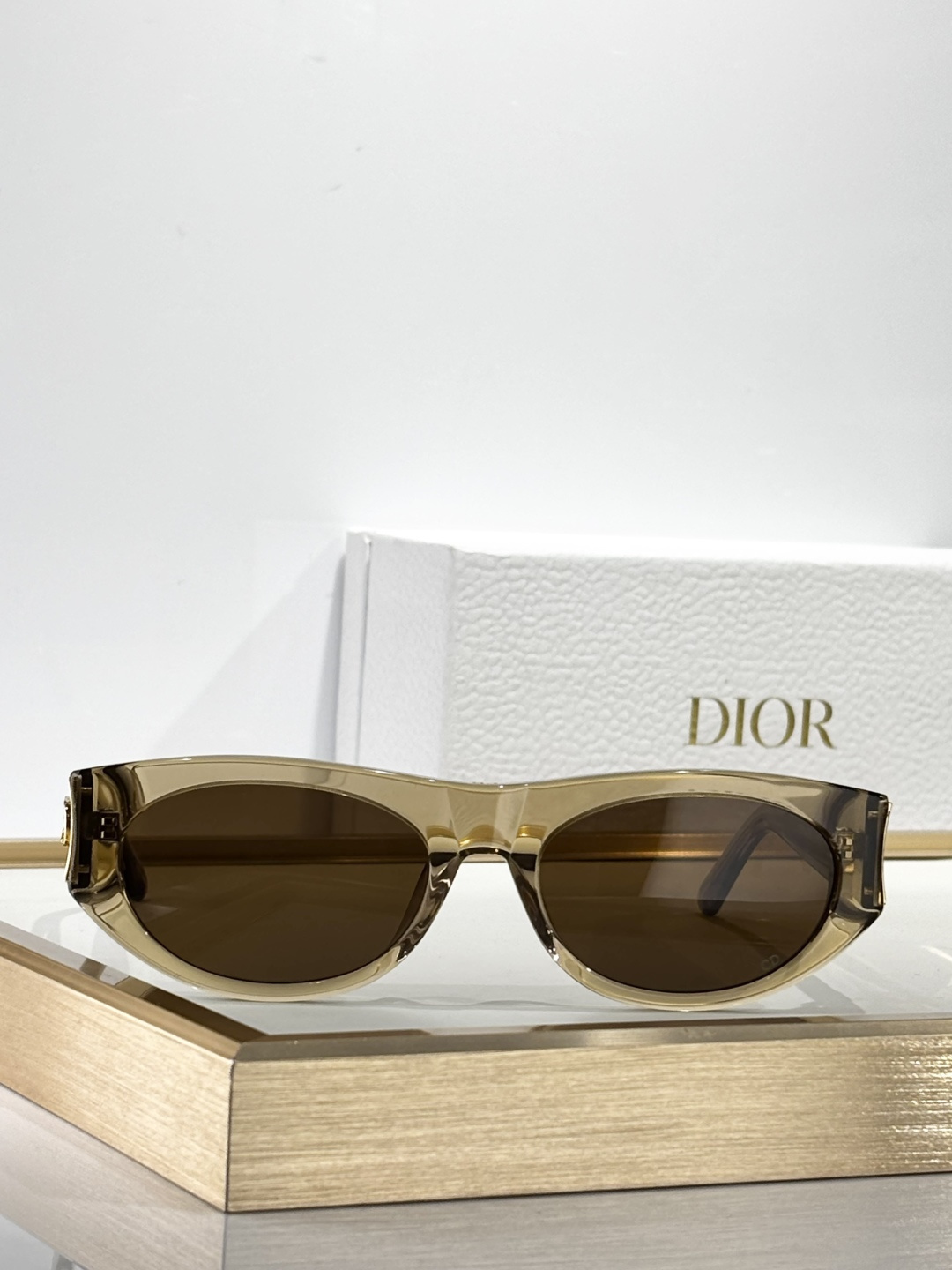 Dior MissDior B1U Cat-Eye Sunglasses – Luxury Designer Eyewear