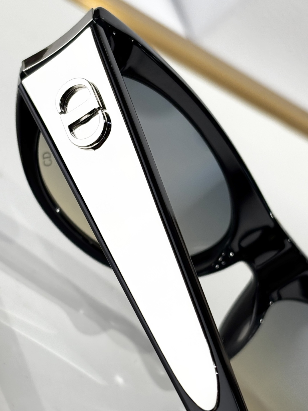 Dior MissDior B1U Cat-Eye Sunglasses – Luxury Designer Eyewear