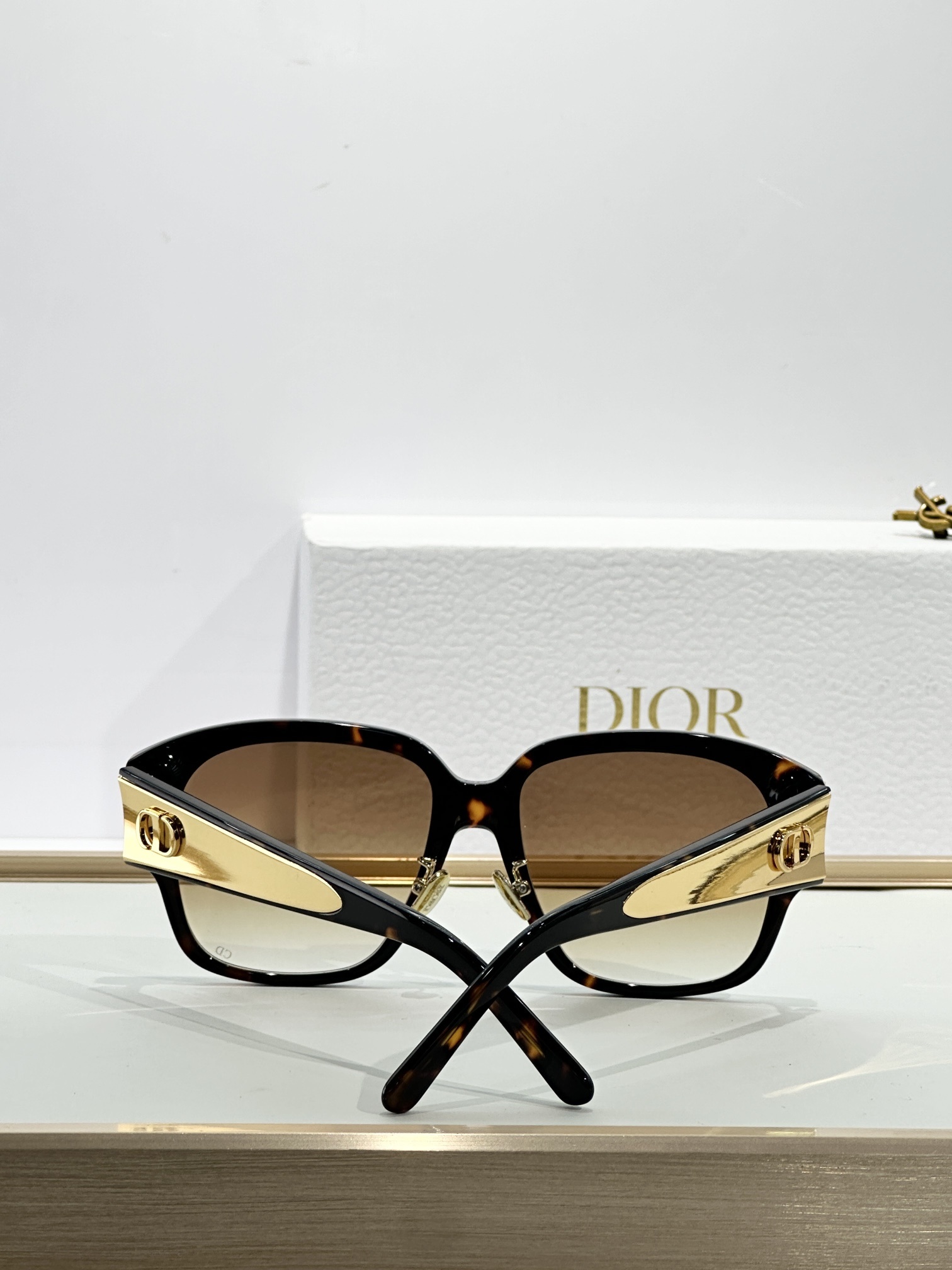 Dior Signature Oversized Square Sunglasses – Luxury Eyewear