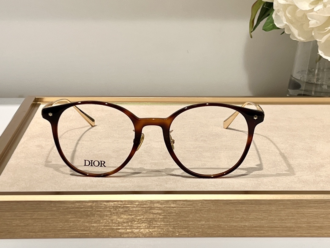 Dior Tortoise Round Eyeglasses – Gold Accents