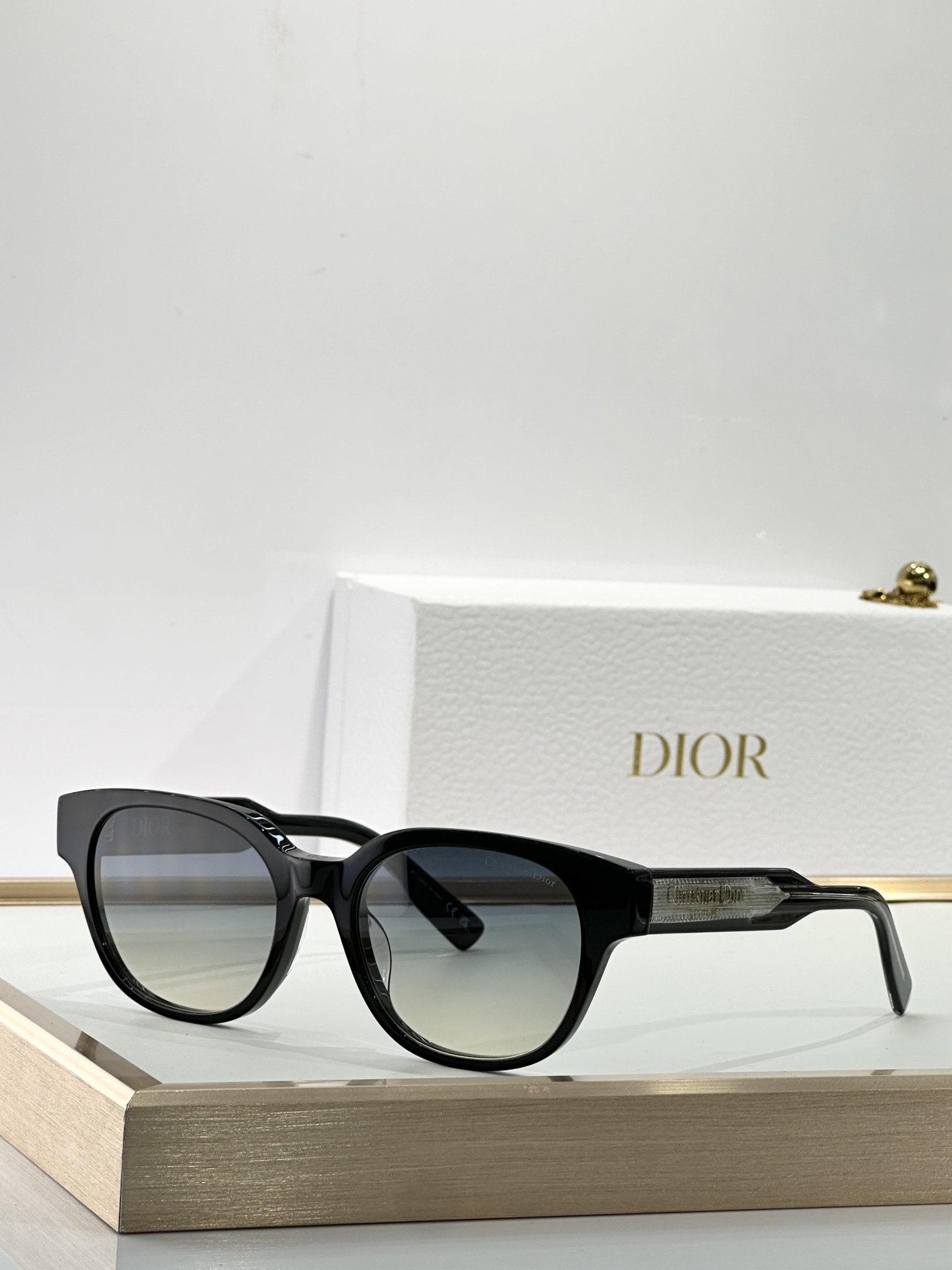 Dior Black Acetate Square Sunglasses with Tinted Lenses