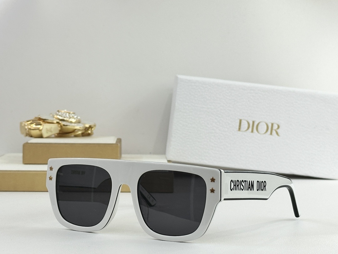 Christian Dior Oversized Square Sunglasses – Luxury Fashion Eyewear