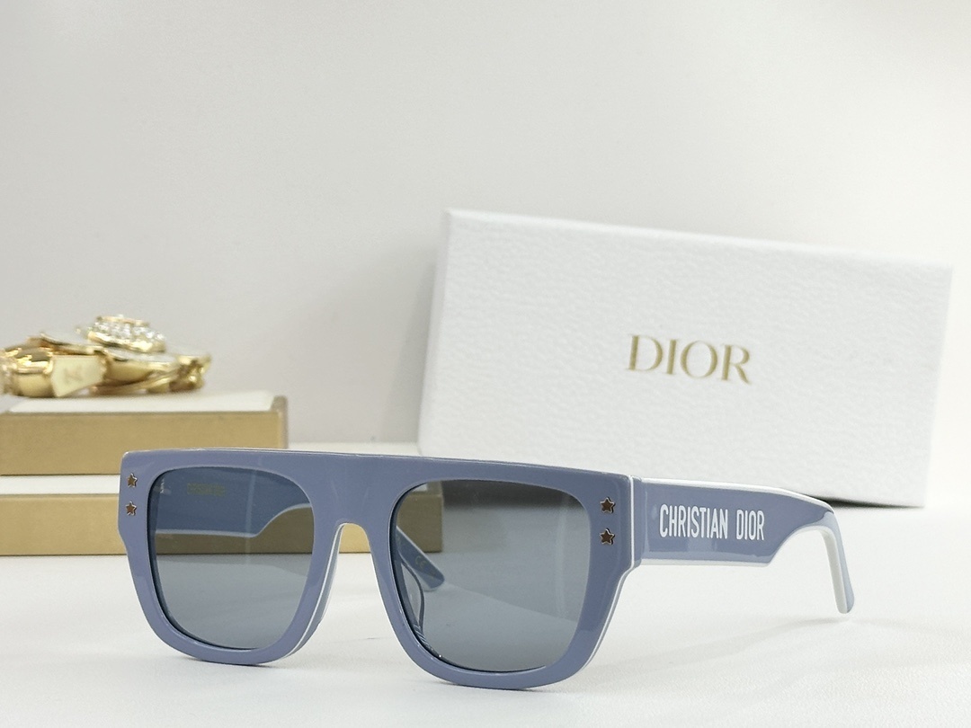 Christian Dior Oversized Square Sunglasses – Luxury Fashion Eyewear