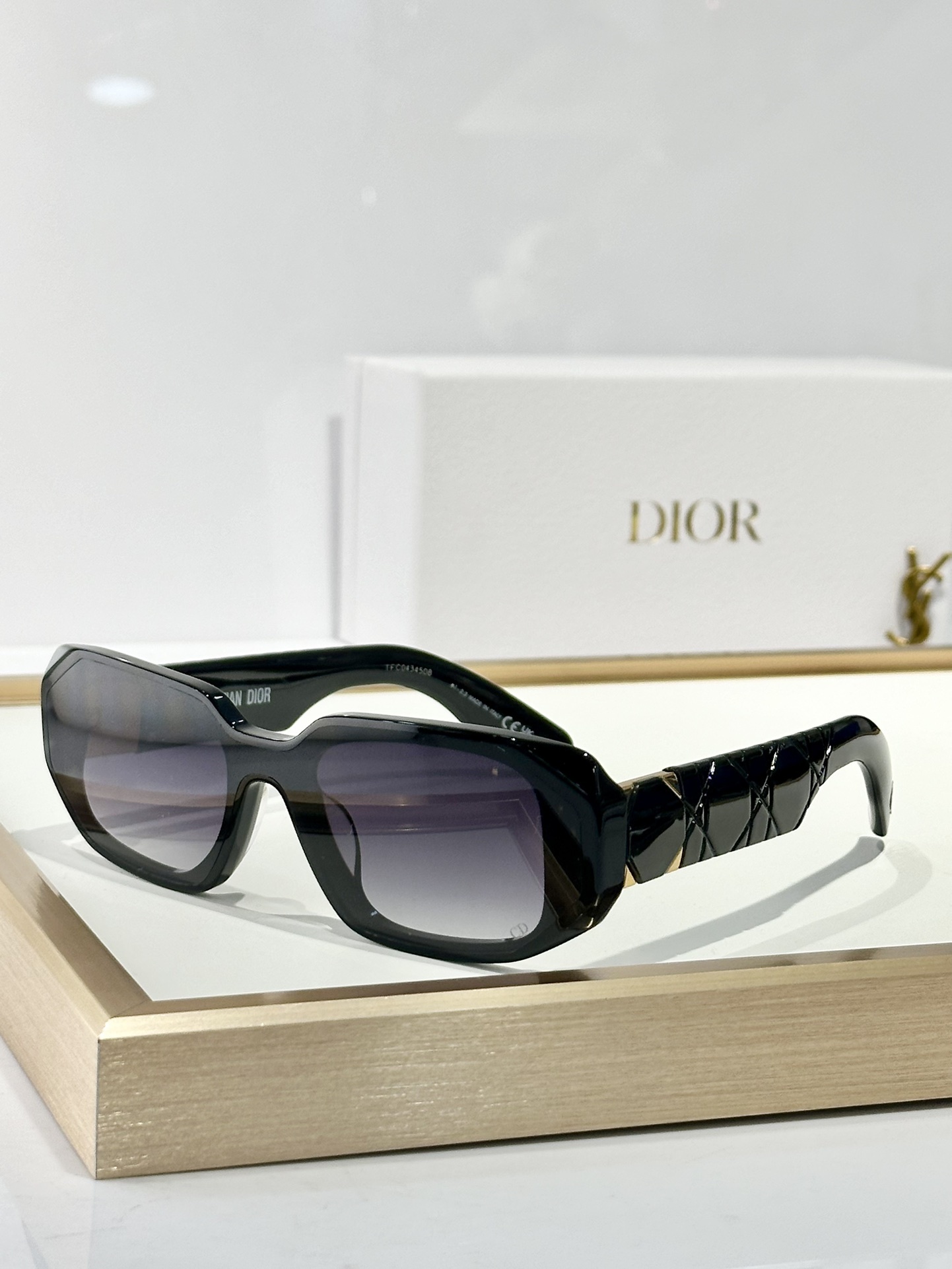 Dior Lady 95.22 Rectangular Sunglasses – Elegant Cannage Design