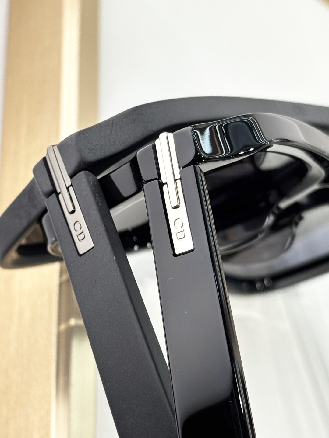 Dior Square Luxury Sunglasses – Men’s Designer Eyewear