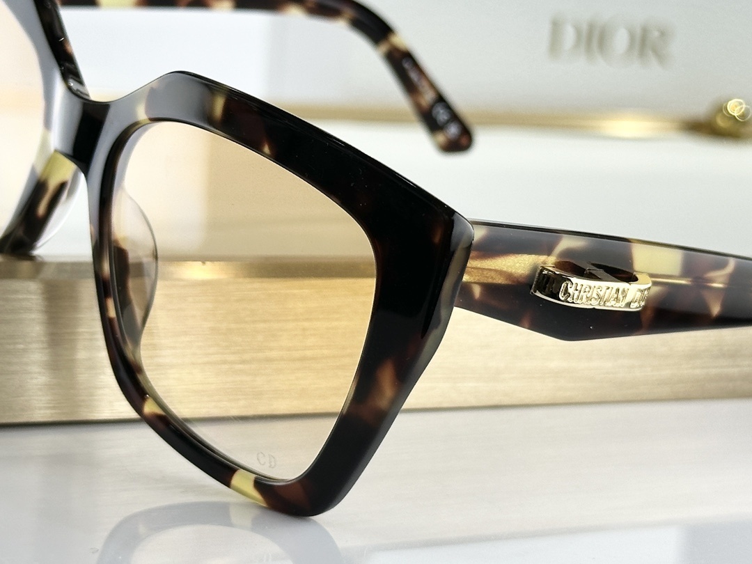 Dior Tortoise Shell Square Sunglasses – Luxury Designer Eyewear