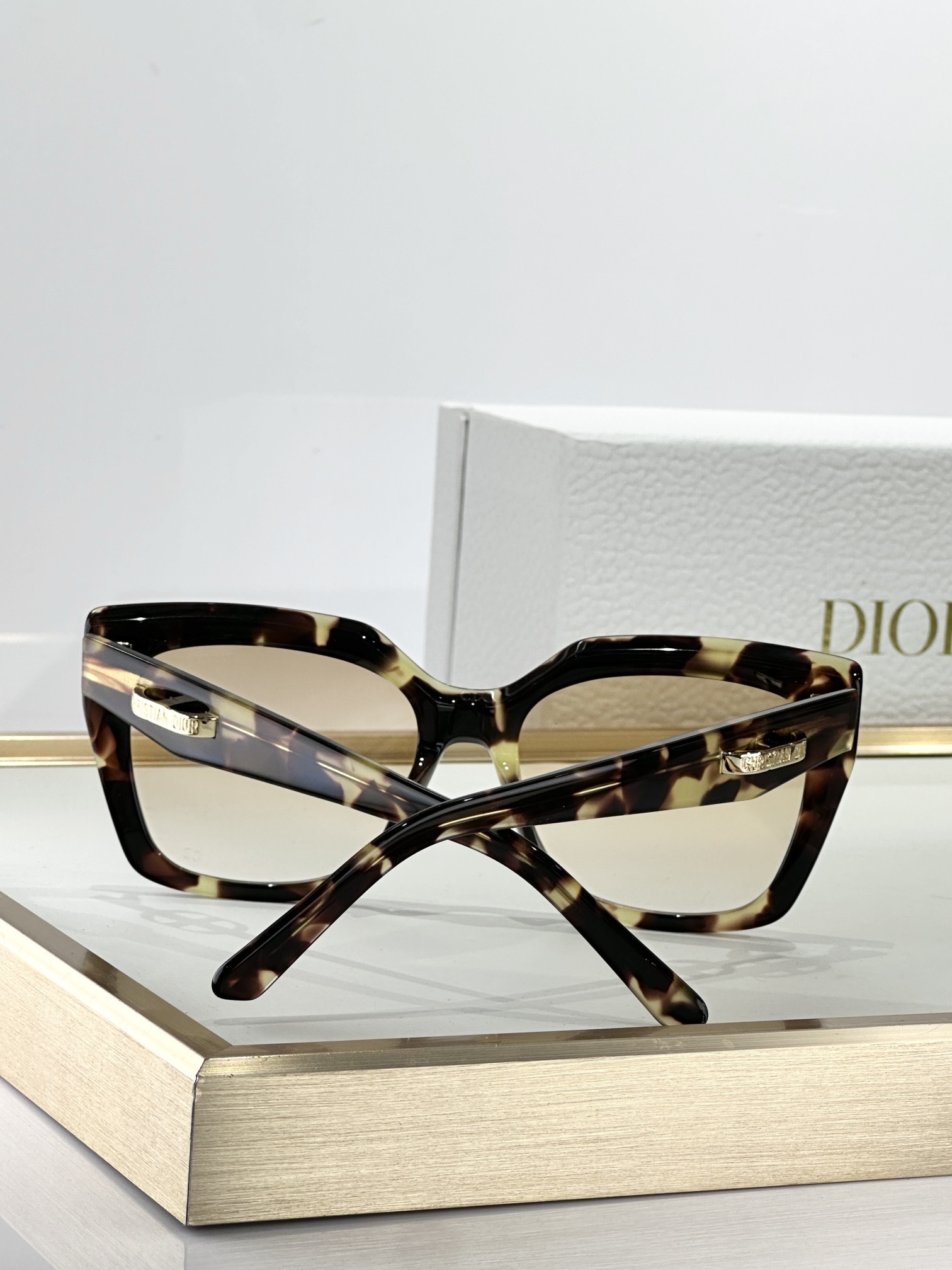 Dior Tortoise Shell Square Sunglasses – Luxury Designer Eyewear