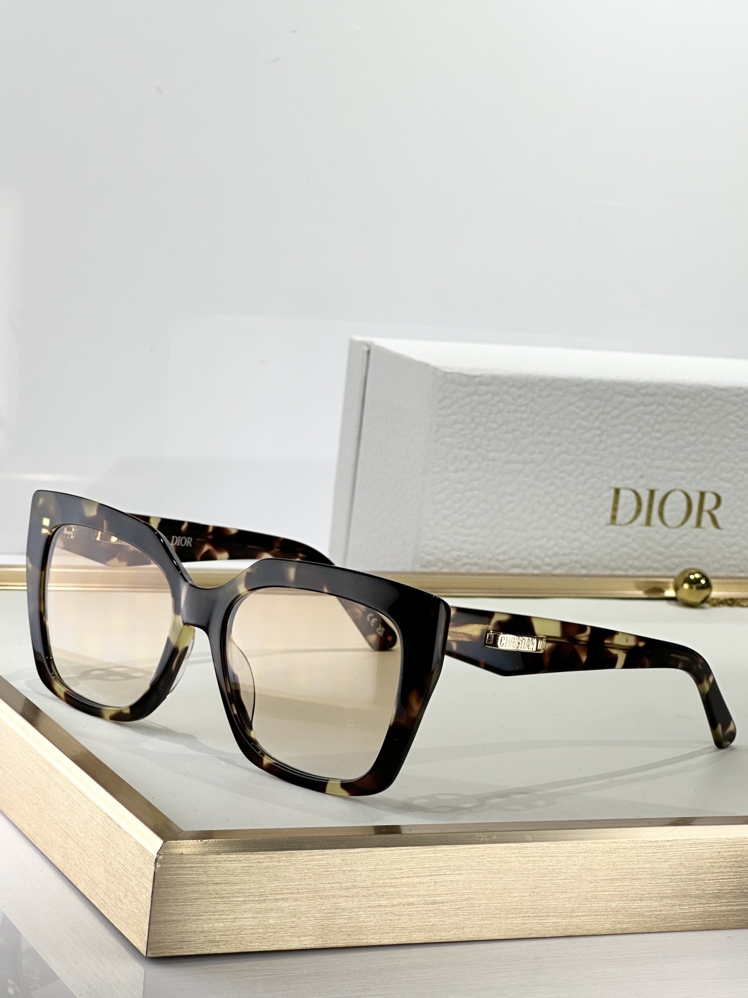 acetate Dior Tortoise Cat-Eye Sunglasses – Dior Tortoise Acetate