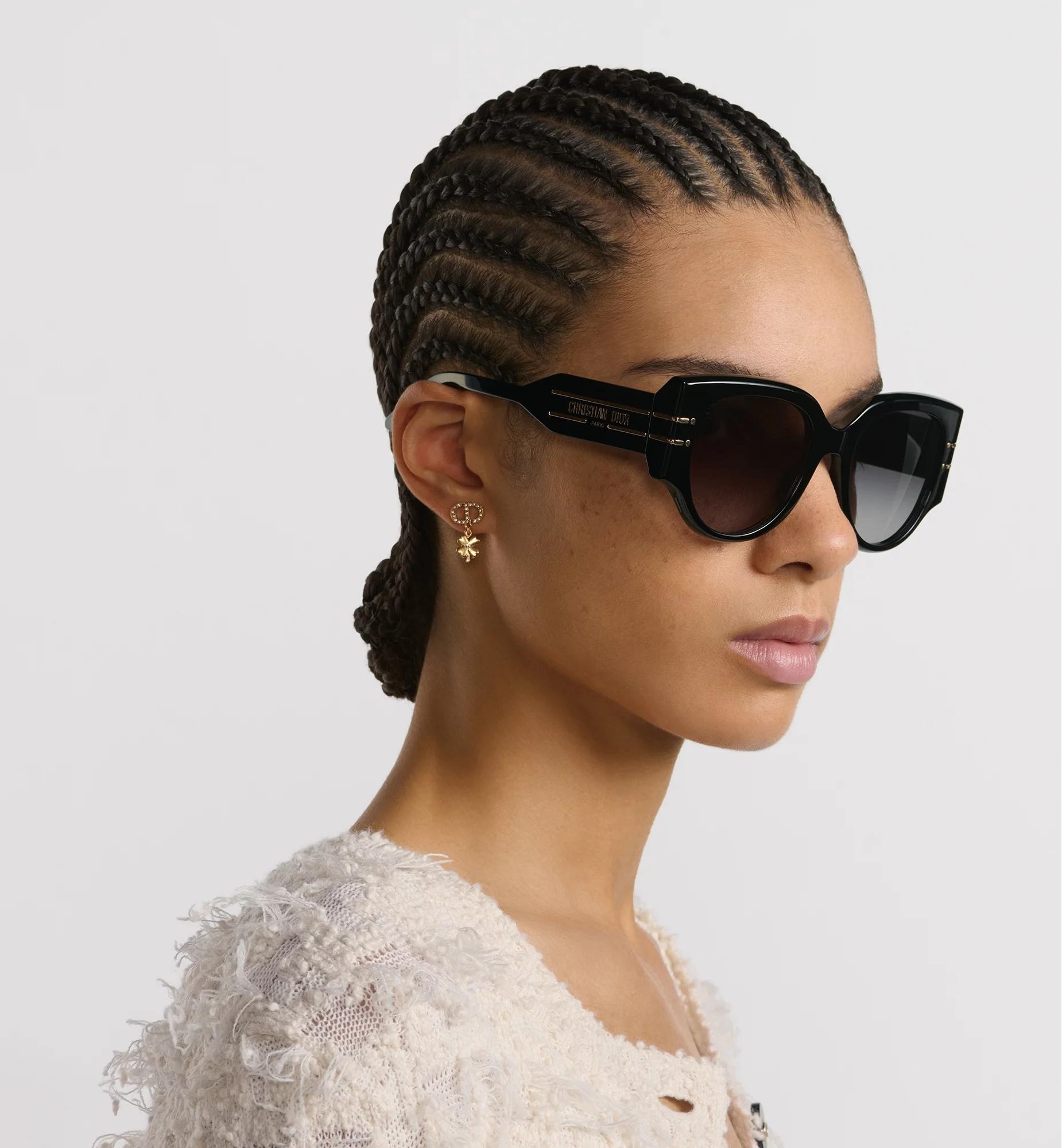 DiorSignature R2F Rounded Sunglasses in Transparent Blush Pink