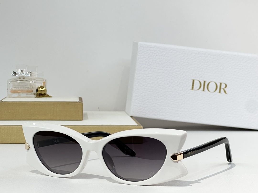 Dior Cat-Eye Luxury Sunglasses for Women – Bold Designer Eyewear