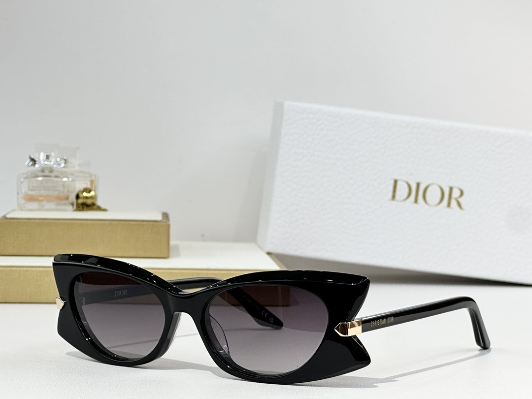 Dior Cat-Eye Luxury Sunglasses for Women – Bold Designer Eyewear