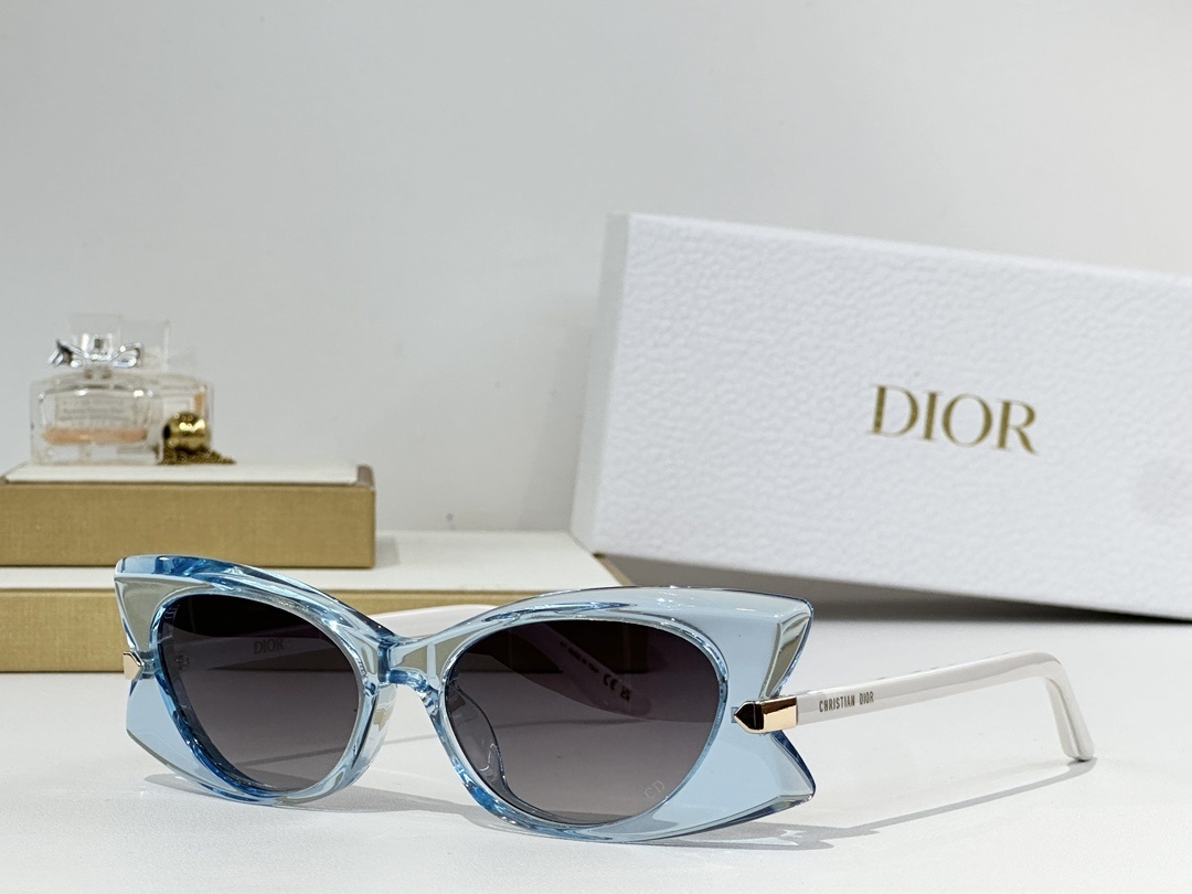 Dior Cat-Eye Luxury Sunglasses for Women – Bold Designer Eyewear