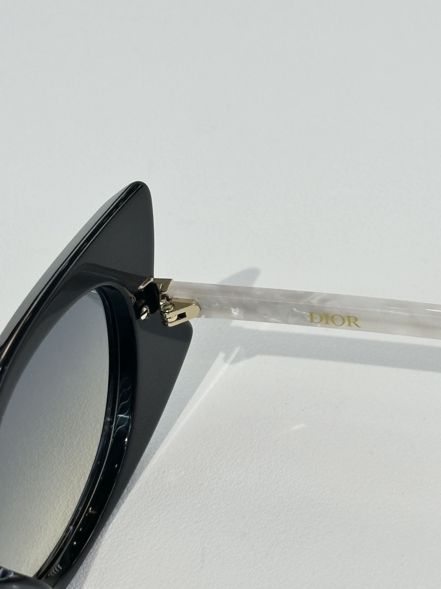 Dior Cat-Eye Luxury Sunglasses for Women – Bold Designer Eyewear