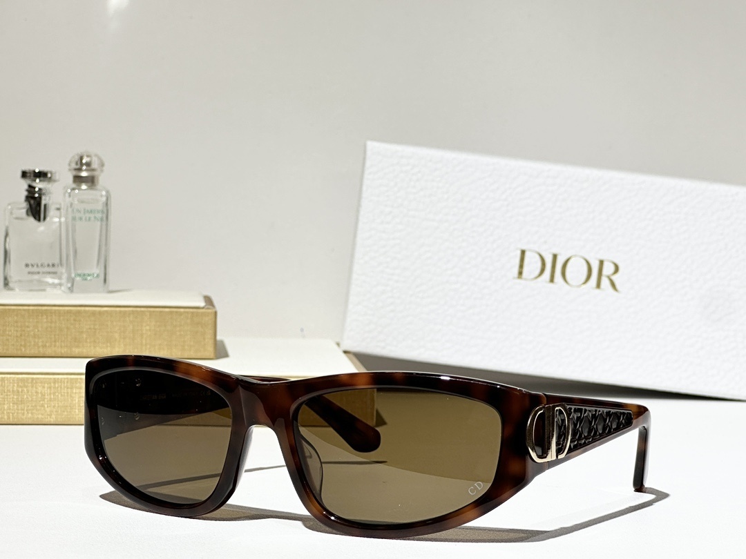 Dior Brown Tortoise Sunglasses – Designer Eyewear
