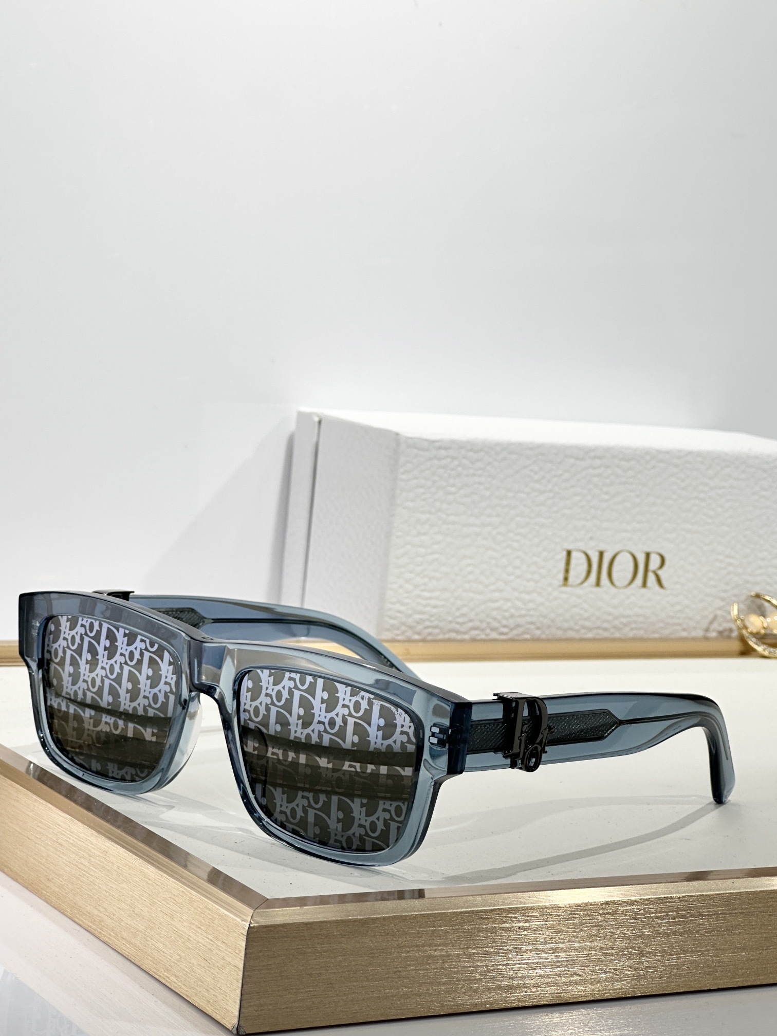 Dior Luxury Rectangular Sunglasses – Iconic CD Logo Collection