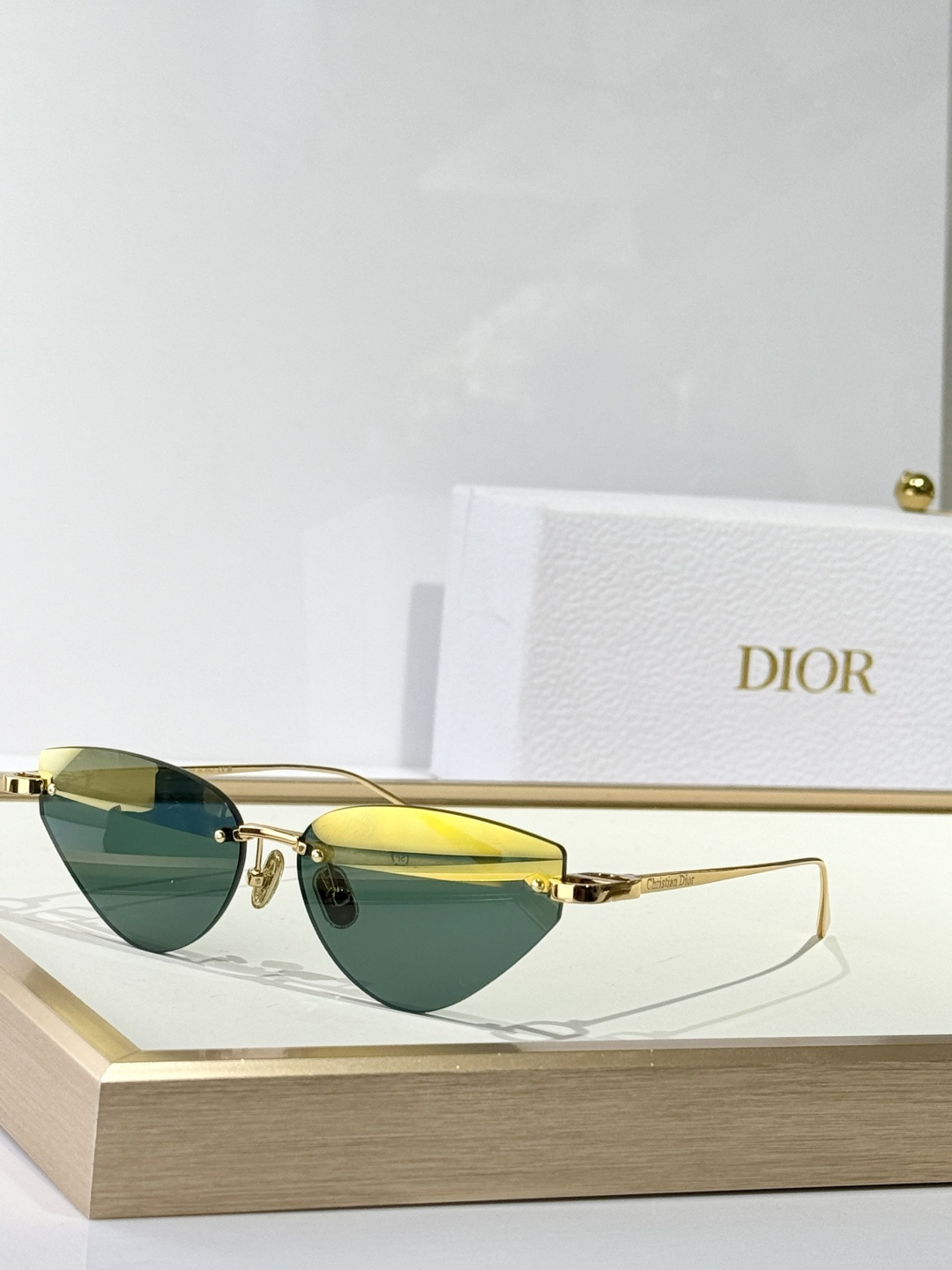 Christian Dior Rimless Cat-Eye Luxury Sunglasses – Gold