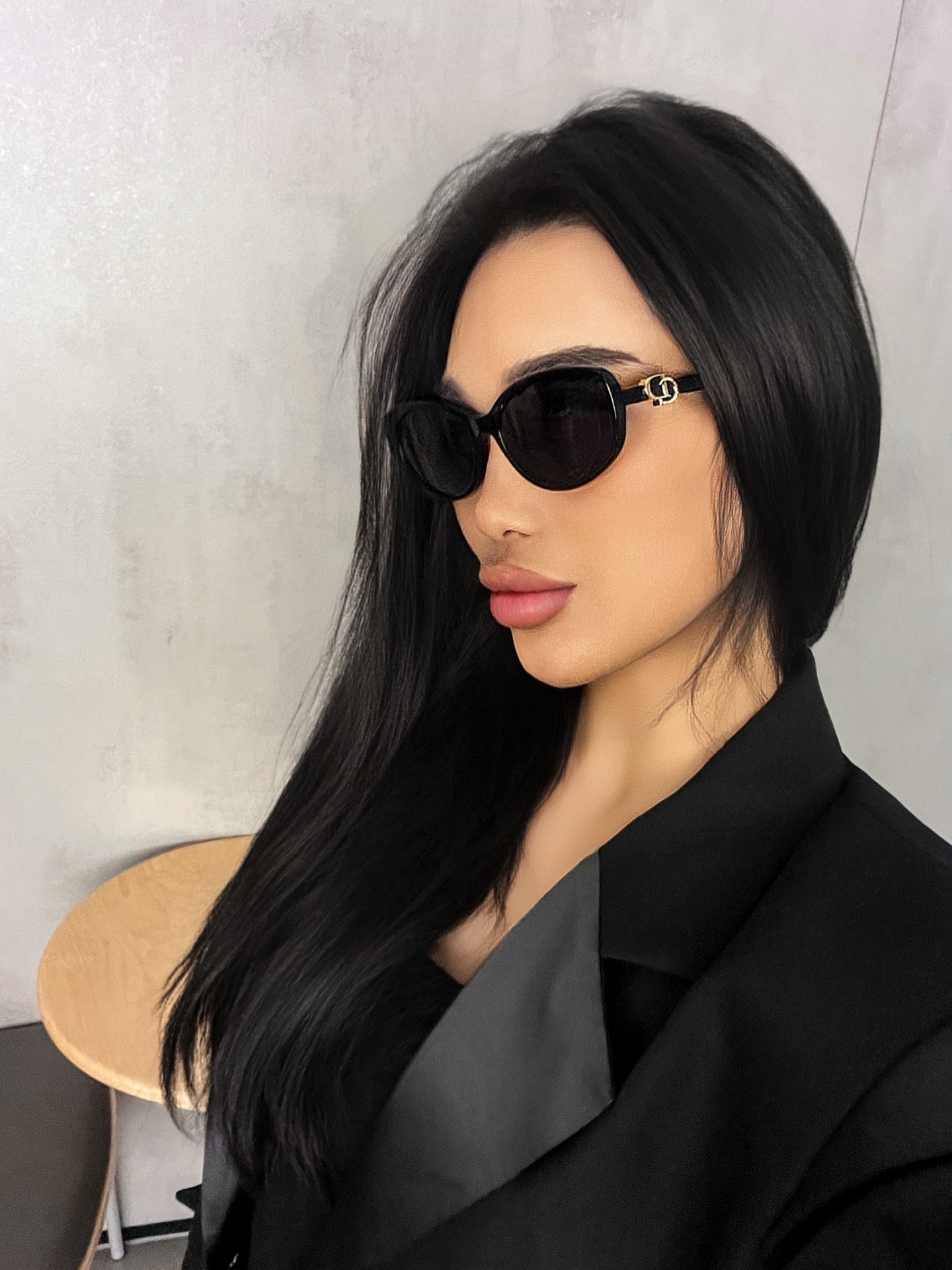 signature Dior Black Oval Sunglasses – Dior Signature Black Oval