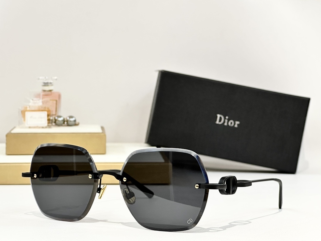 Dior Rimless Hexagonal Sunglasses – Luxury Gold Metal Design