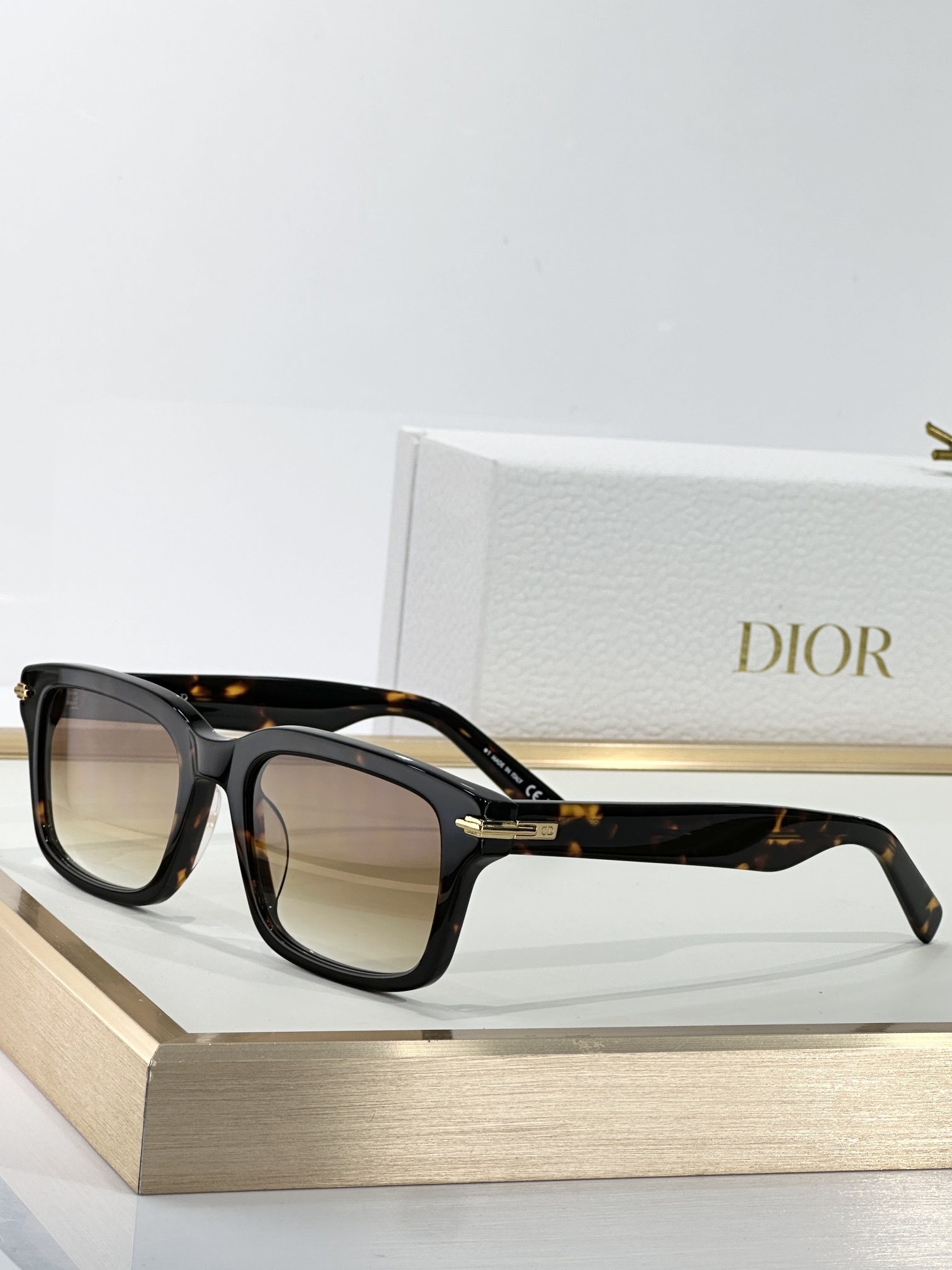 Dior Tortoise Rectangular Sunglasses – Gradient Lens